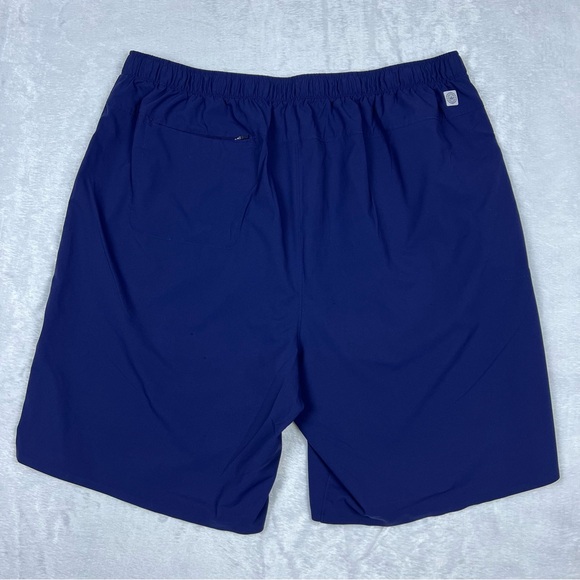 Peter Millar Crown Sport Active Shorts 2XLT - Picture 2 of 6